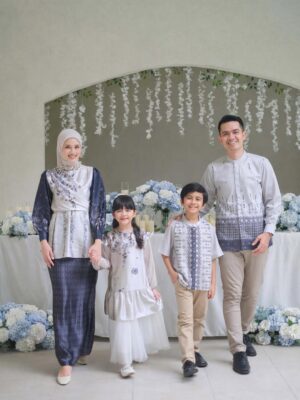 SHEILA DARA RAYA - NAVY